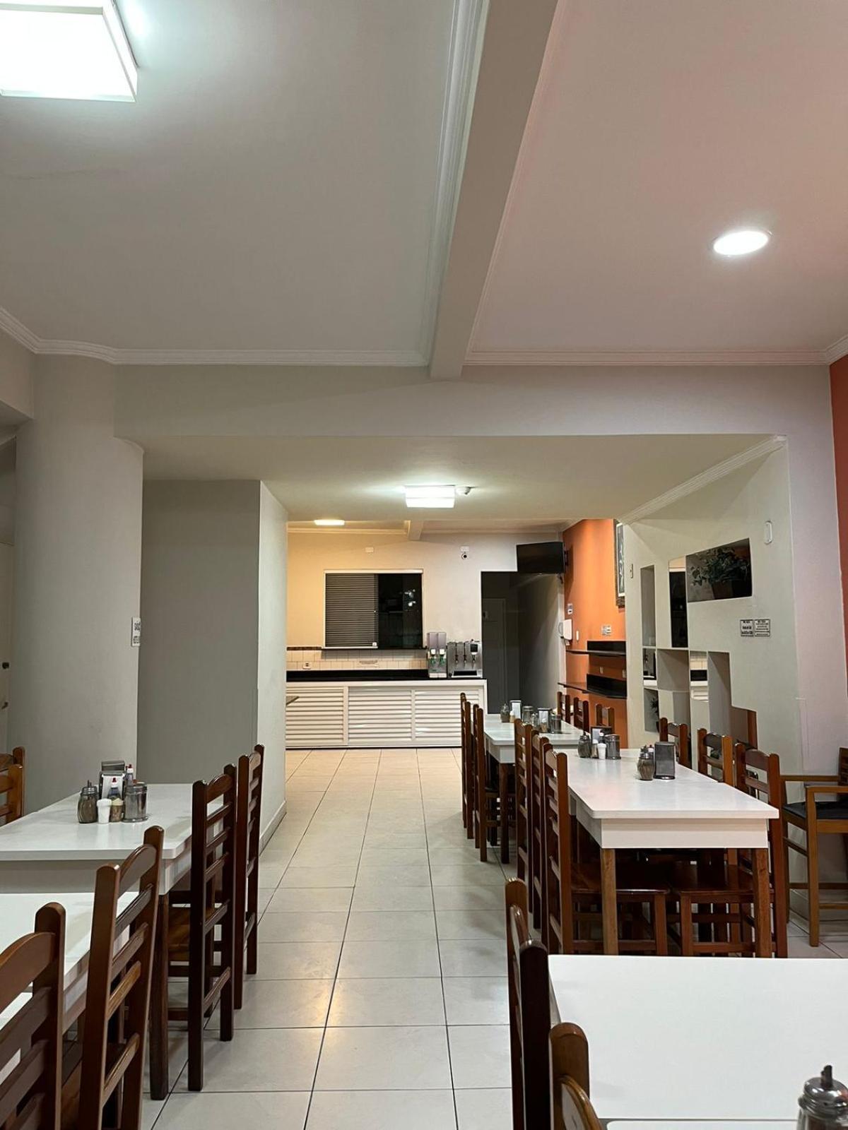 Hotel Neon - Proximo A 25 De Marco, Bom Retiro E Bras, A 2Min Do Mirante Sampa Sky E Pista De Skate Anhangabau Сан-Пауло Экстерьер фото