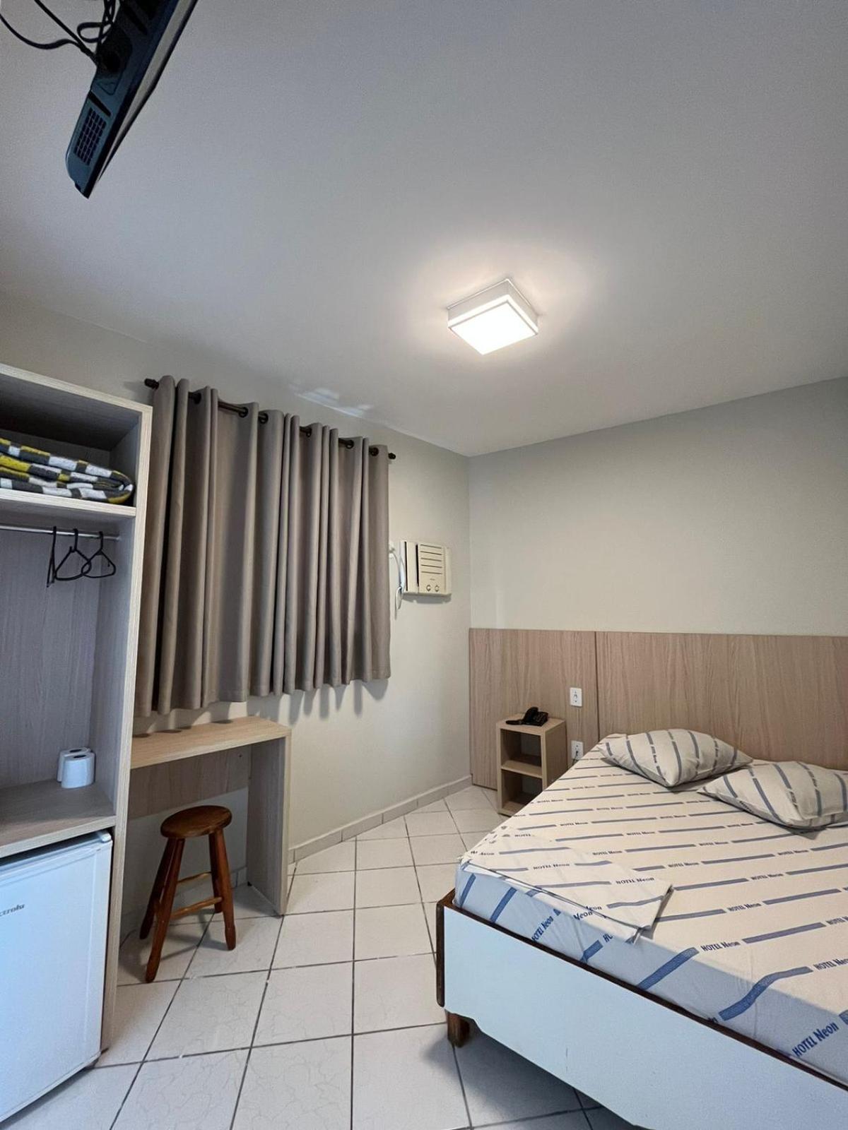 Hotel Neon - Proximo A 25 De Marco, Bom Retiro E Bras, A 2Min Do Mirante Sampa Sky E Pista De Skate Anhangabau Сан-Пауло Экстерьер фото